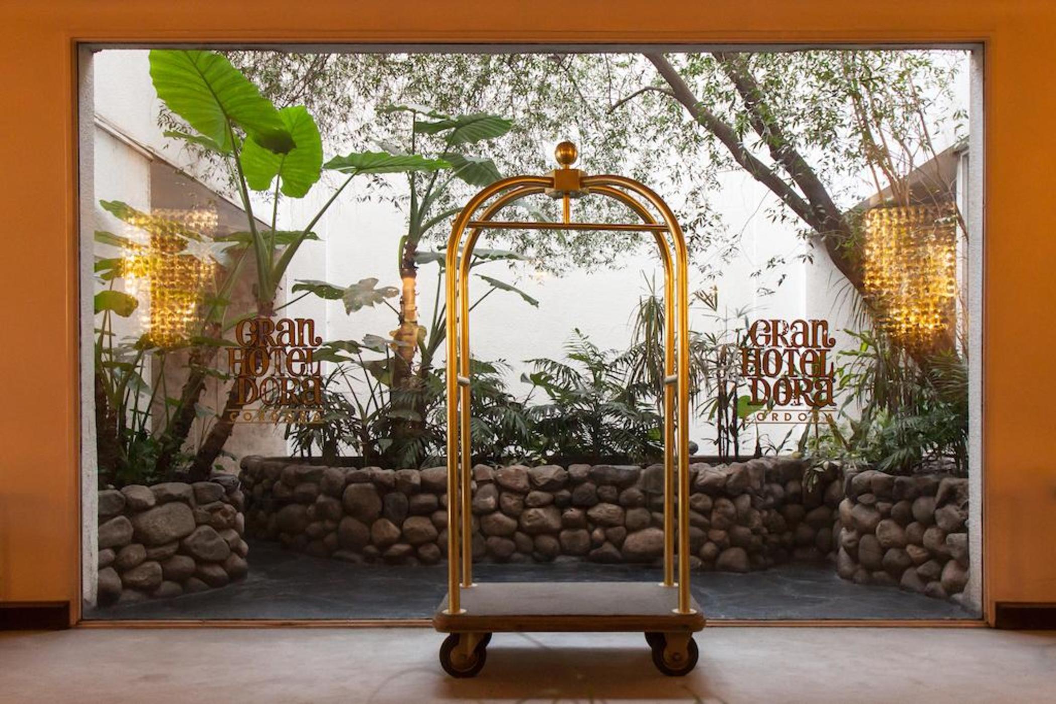 Gran Hotel Dora Córdoba Buitenkant foto