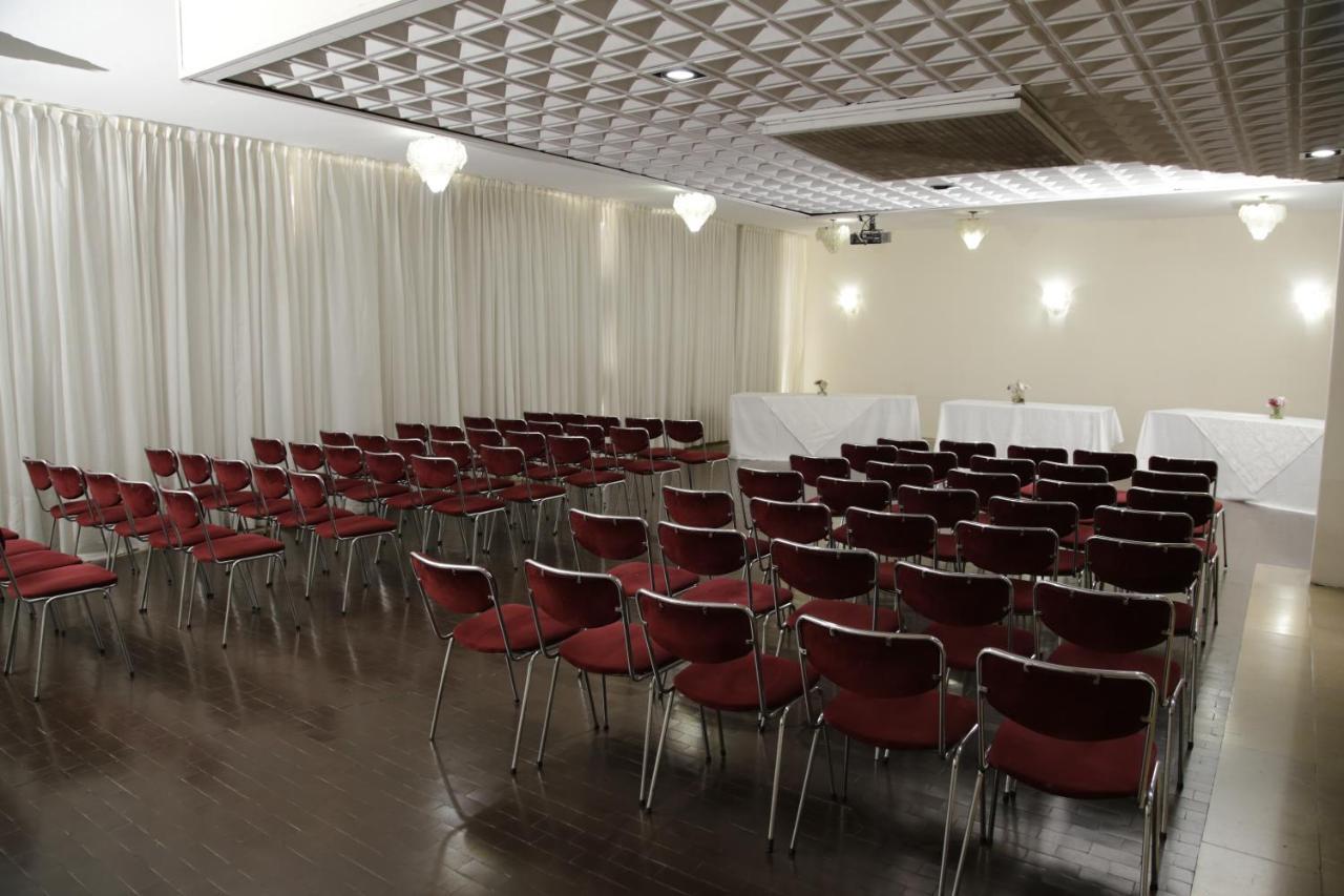 Gran Hotel Dora Córdoba Buitenkant foto